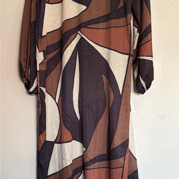 Diarrablu Brown and Black Geometric Puff Sleeve Wrap Dress US L NWOT - Picture 4 of 9